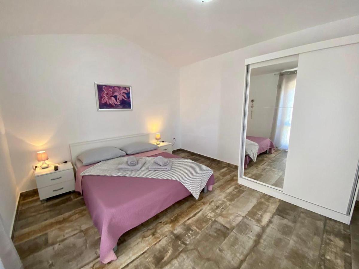 Apartments King - City Center Novalja Luaran gambar