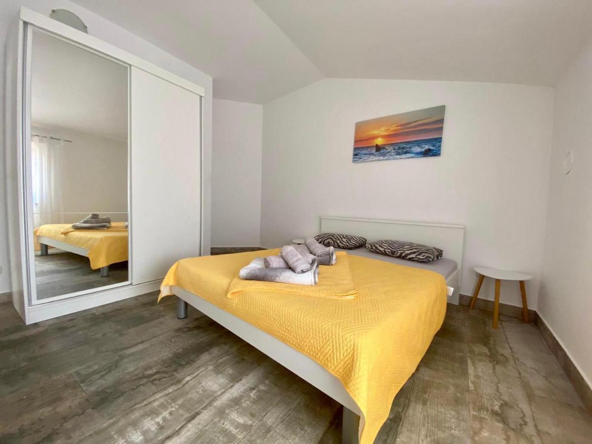 Apartments King - City Center Novalja Luaran gambar