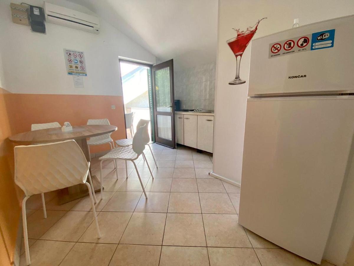 Apartments King - City Center Novalja Luaran gambar