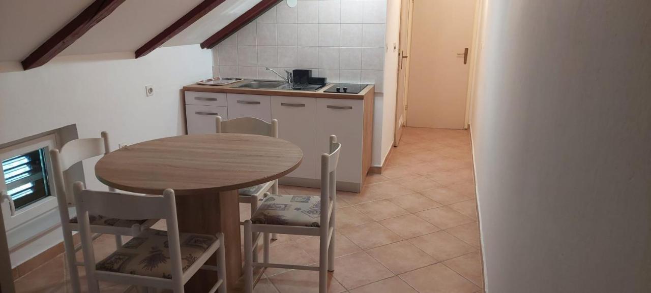 Apartments King - City Center Novalja Luaran gambar